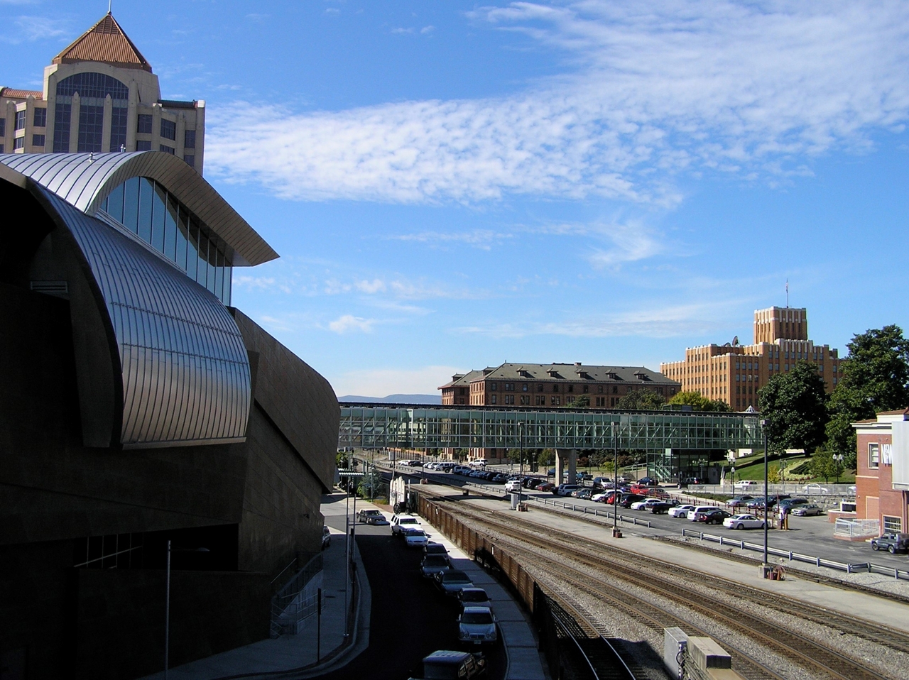 Taubman Museum of Art in Roanoke displays a modern design © John Suddath