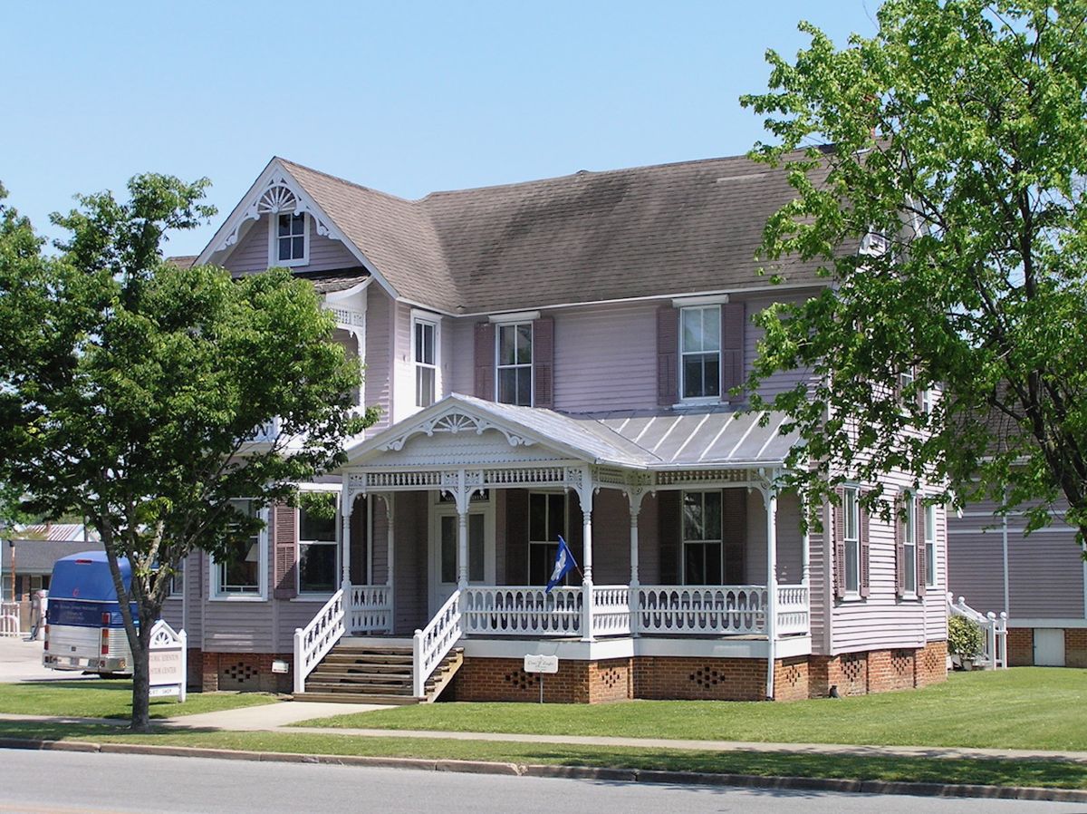 Visitor Center © John Suddath
